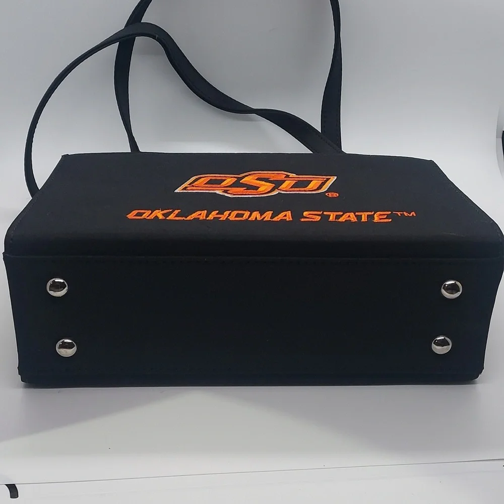 Nwt Vintage Oklahoma State University purse and phone carrier combo.‎